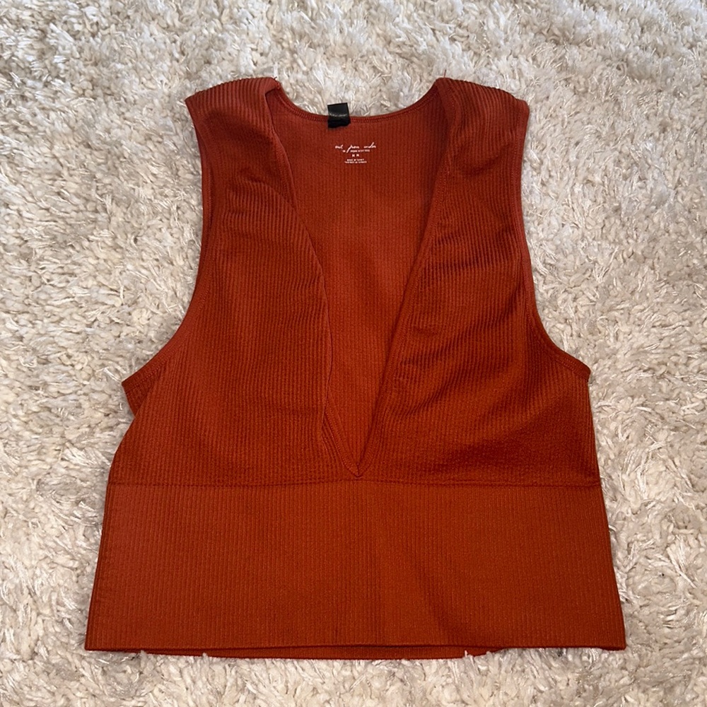 out from under tank - deep plunge crop (burnt orange)